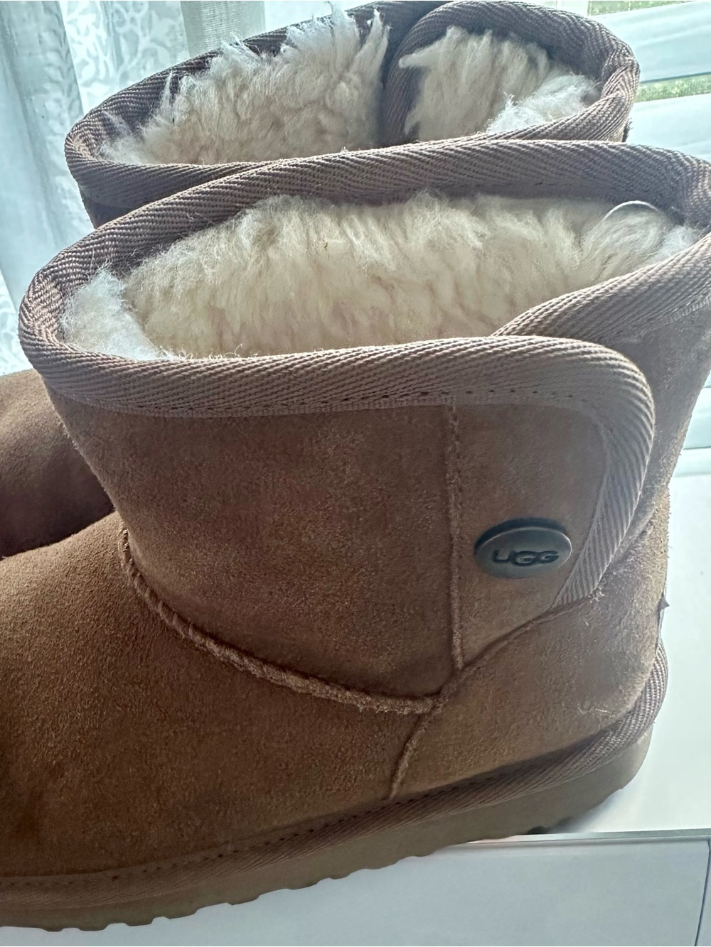 UGG Kids Classic Shearling-Lined Boot in Chestnut, Gently Used Size 1